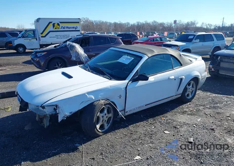 2000 Ford Mustang из США, поврежденный, VIN 1FAFP444XYF305403